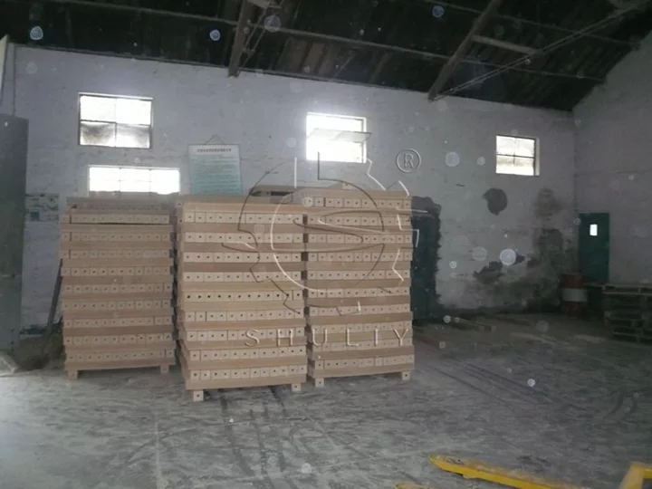bloques de madera en fábrica